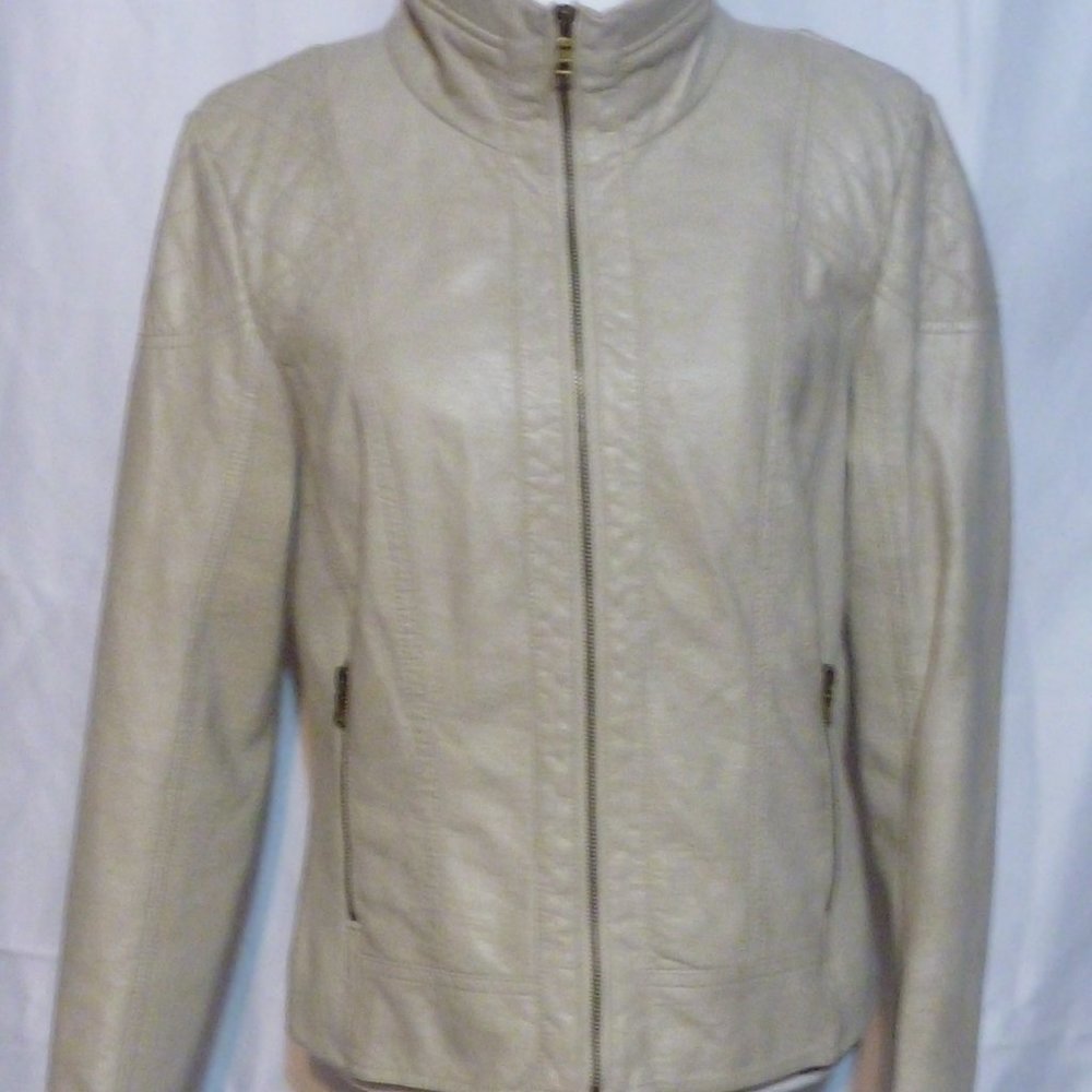 GUESS | Los Angeles Women's Biker-Chic Faux Leather Jacket - Size Large